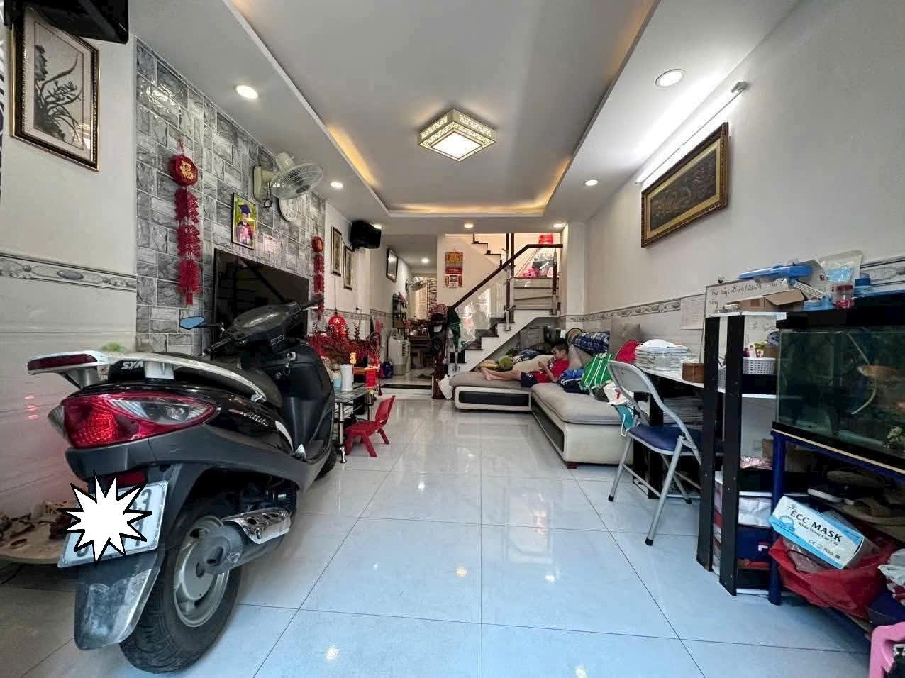Bán nhà Gò Vấp, Hẻm Xe Hơi Trần Bá Giao, P5, 50M², 2 tầng, chỉ 5.25 tỷ TL - Ảnh 1